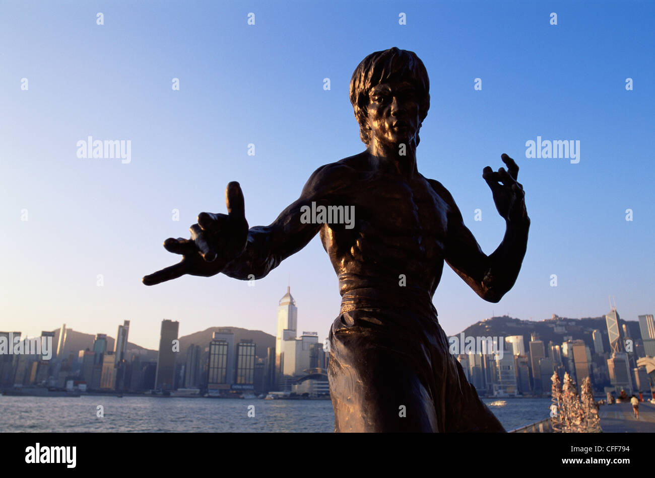 Cina, Hong Kong Kowloon, Tsim Sha Tsui, Viale delle Stelle, Bruce Lee statua Foto Stock
