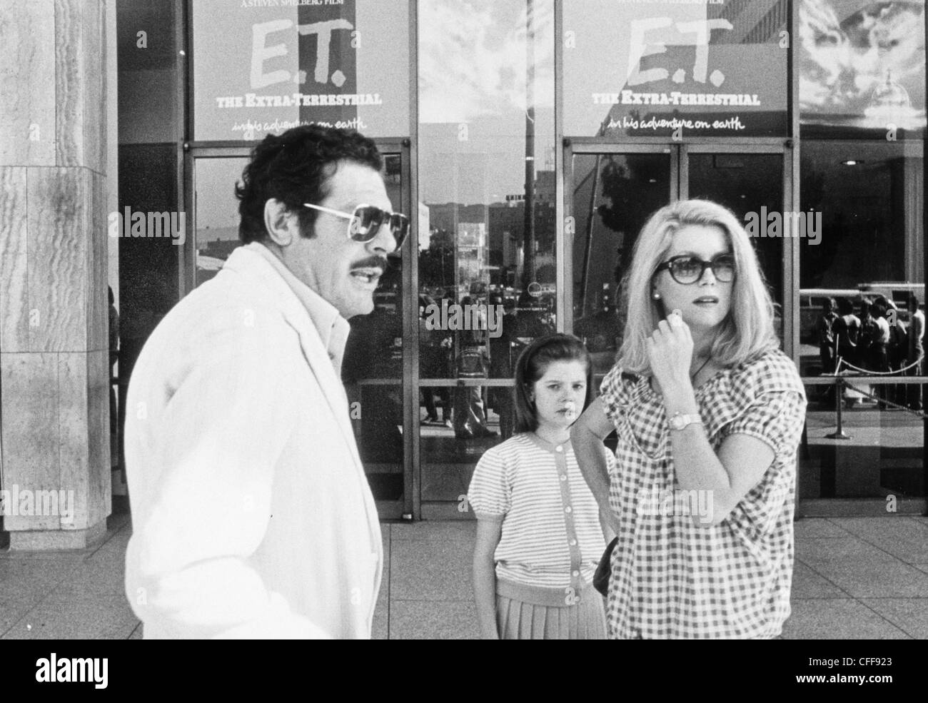 Marcello Mastroianni e Catherine Deneuve con la figlia chiara Foto Stock