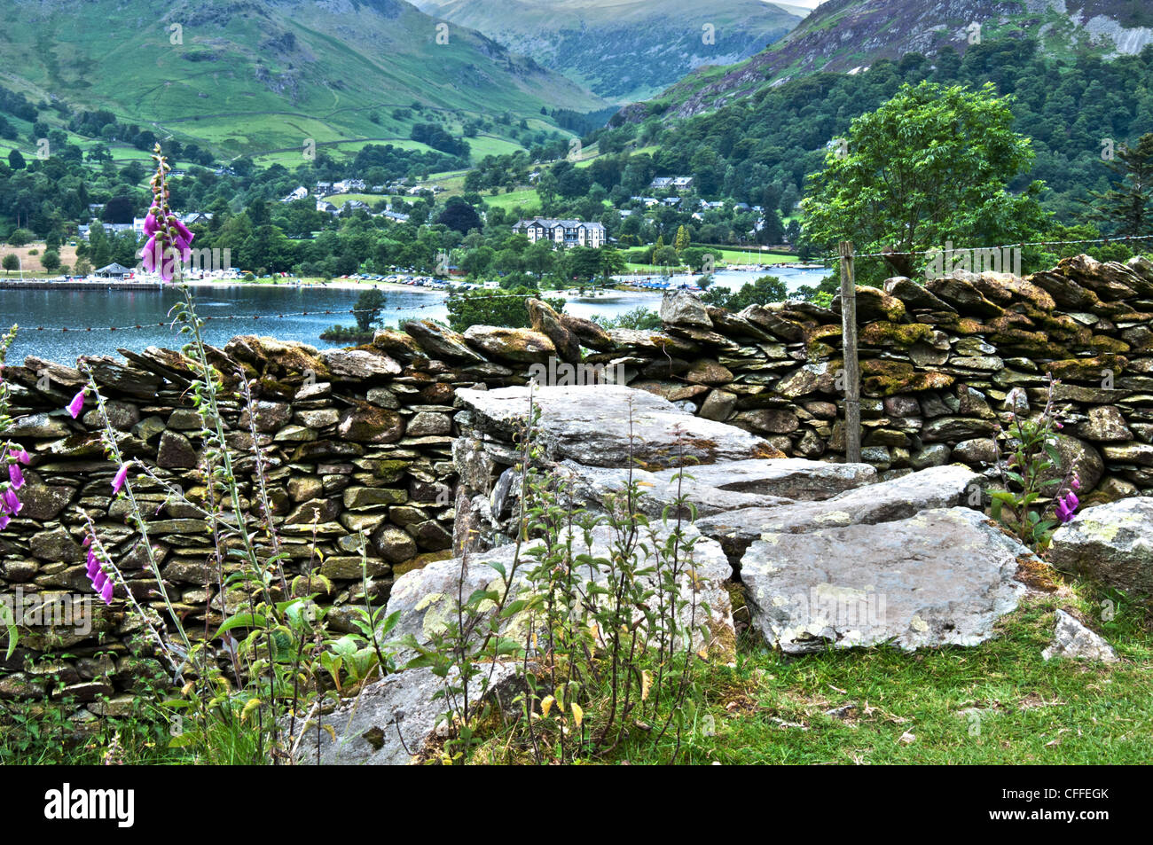 Lake District di gradini di pietra verso ullwater Foto Stock