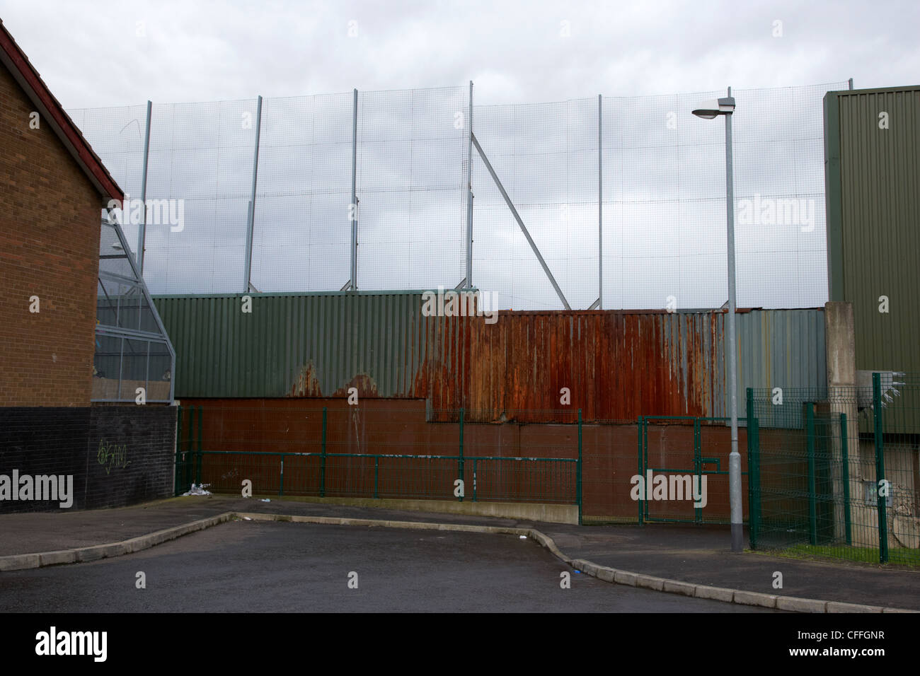 Belfast pace parete di linea nella zona di clonard west belfast Irlanda del Nord Regno Unito Foto Stock