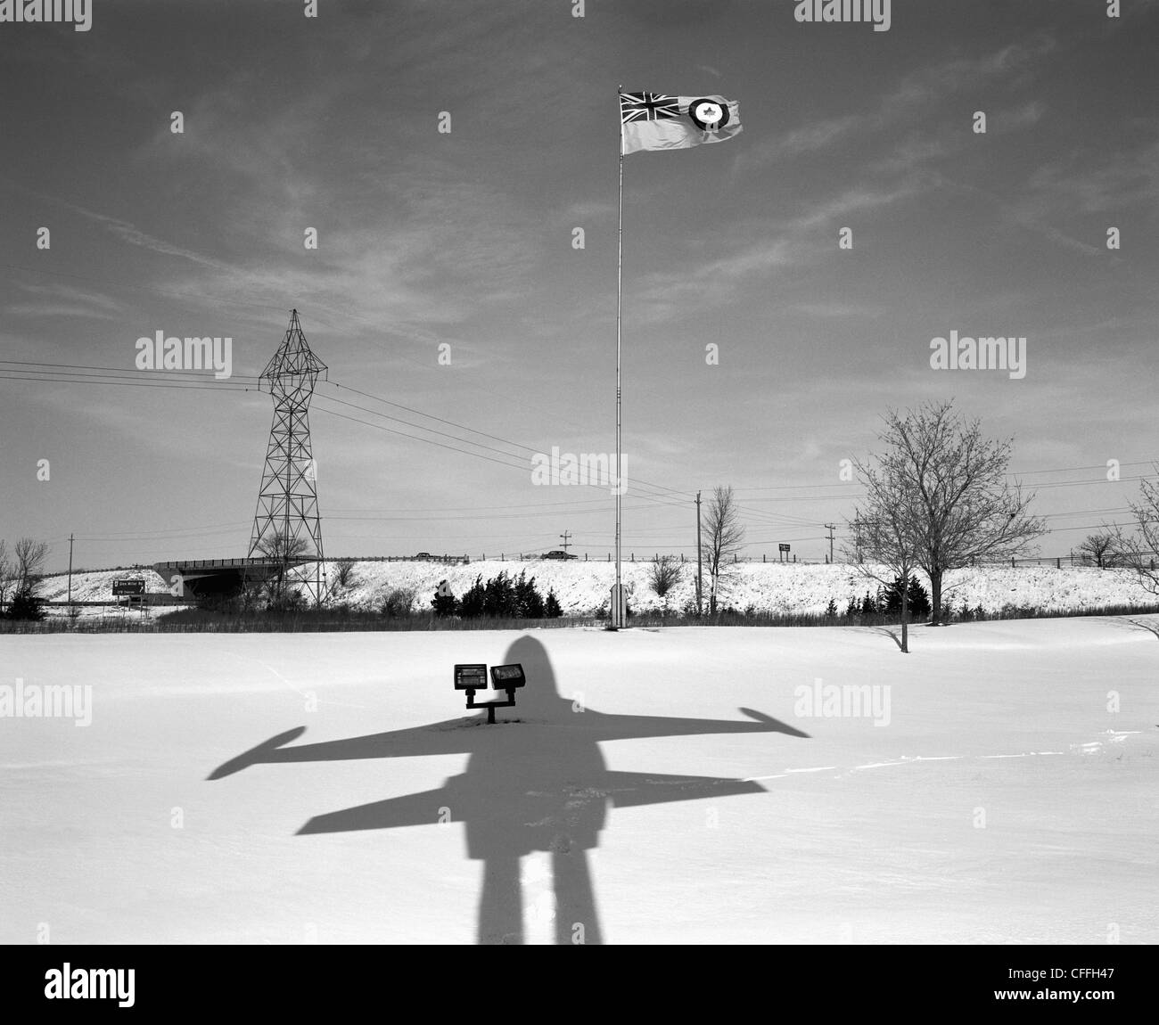 Ombra del piano su terreno innevato Foto Stock