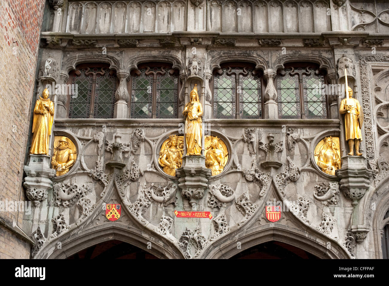 Oro riccamente ornate stone carving Bruge Brugge Belgio Europa UE Foto Stock