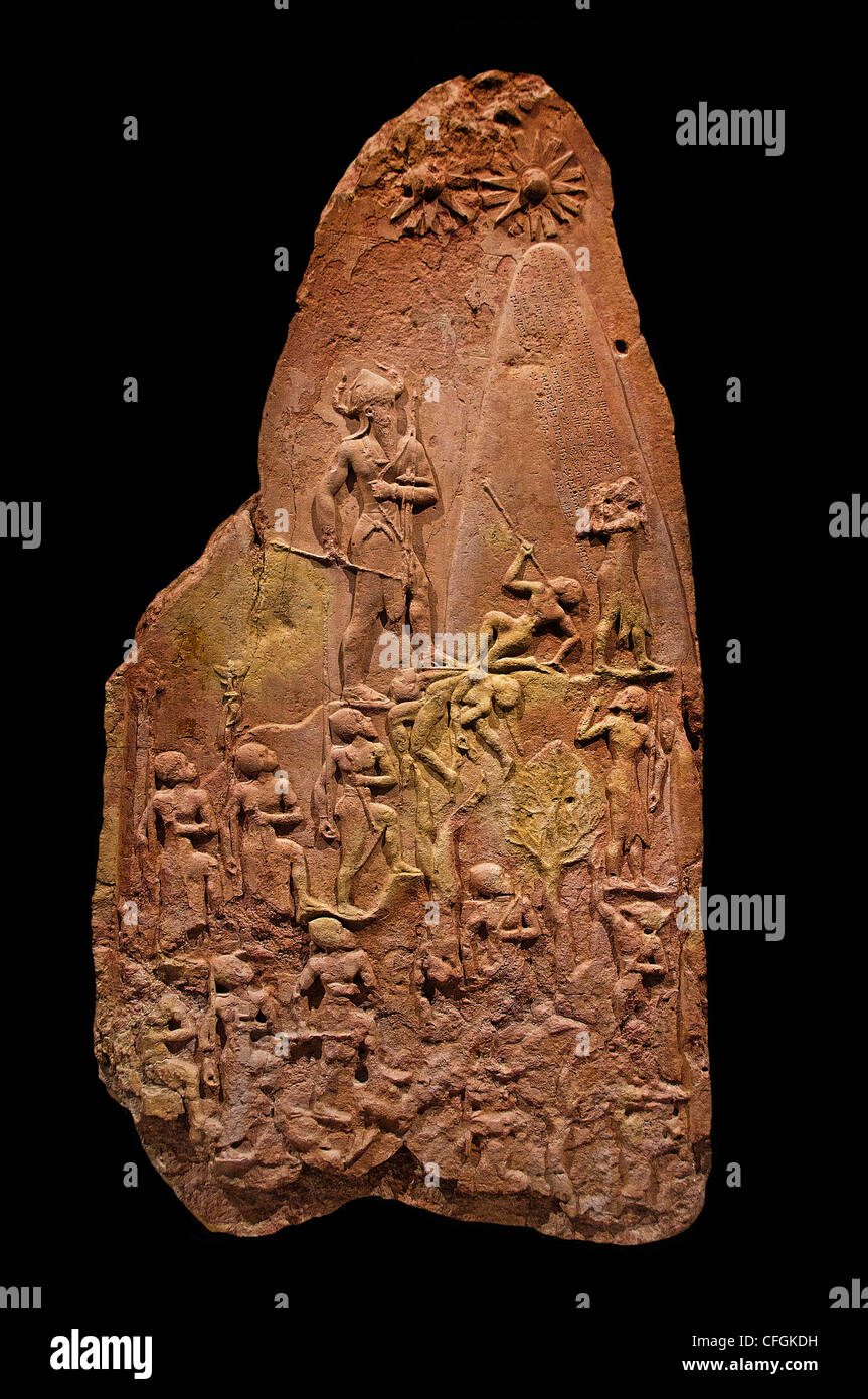 Stele Narâm-Sîn re di Akkad per celebrare la sua vittoria contro Lullubi dal calcare Zagros 2250 B Hauran fenici Foto Stock
