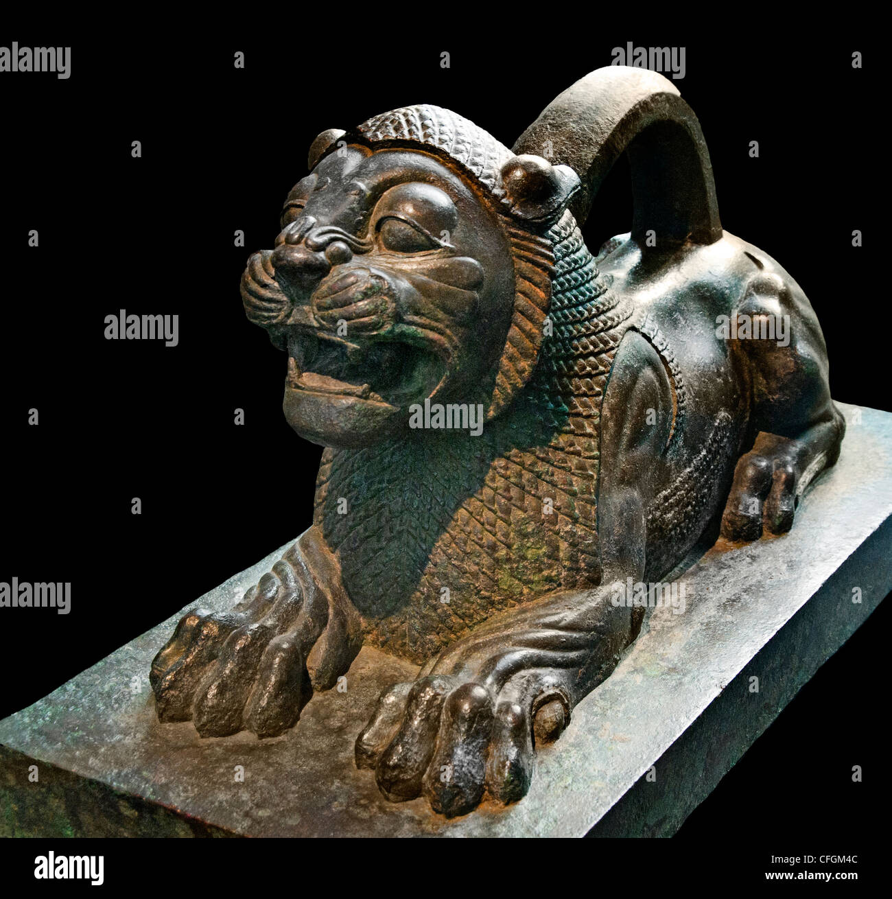 Lion Achemenide bronzo 6th-4th c. BC martellato persiano Iran Persia Achaemenian Empire Palace di Dario I a Susa Foto Stock