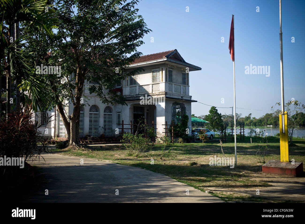 La casa di Aung San Suu Kyi a 54 University Avenue a Yangon MYANMAR Birmania, dove ha trascorso più di quindici anni di arresti domiciliari mentre il paese era sotto il dominio di una dittatura militare Foto Stock