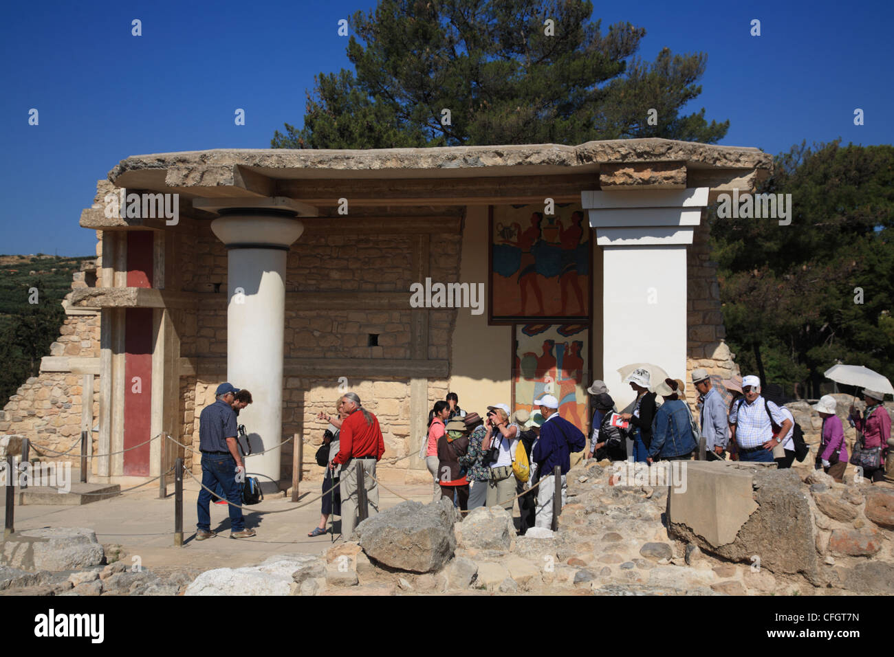 Il corridoio della processione affresco, Sud Propylon palazzo minoico di Cnosso a Creta, Cicladi Grecia Foto Stock