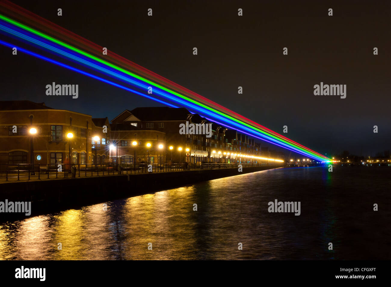 Il Global Rainbow laser show da Yvette Mattern a Preston Docks Foto Stock