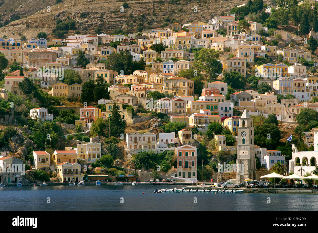 Porto di Symi, isola greca di Symi, Egeo Dodecaneso Isola Gruppo, Grecia Foto Stock