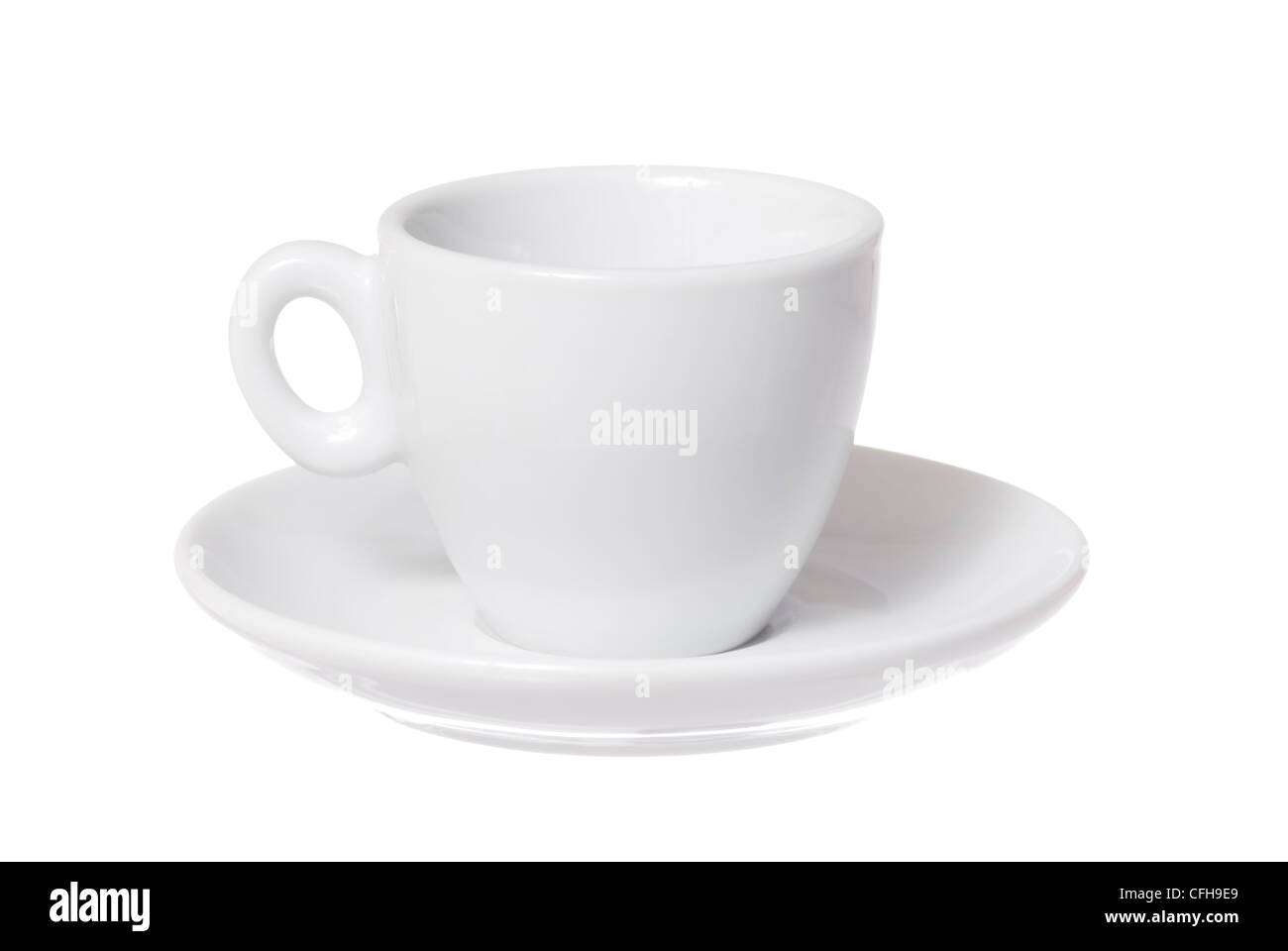 Uno isolato tazza e piattino su sfondo bianco. Foto Stock