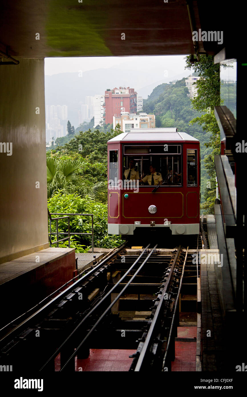 Hong Kong in tram per il Picco gestito da Hong Kong Tramways Limited Foto Stock