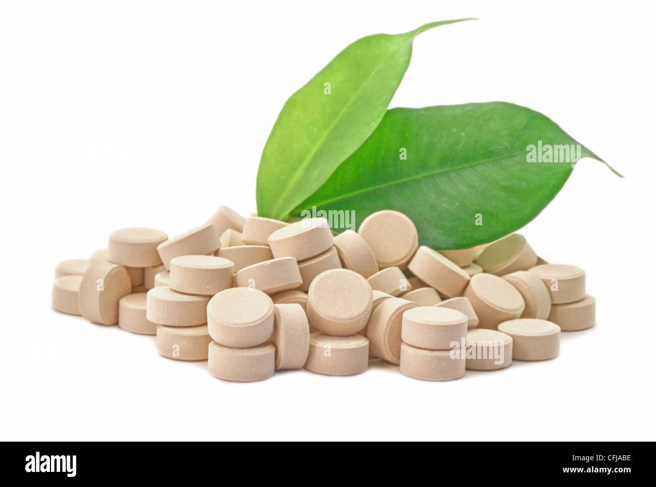 Bio pillole medicina con foglia verde Foto Stock