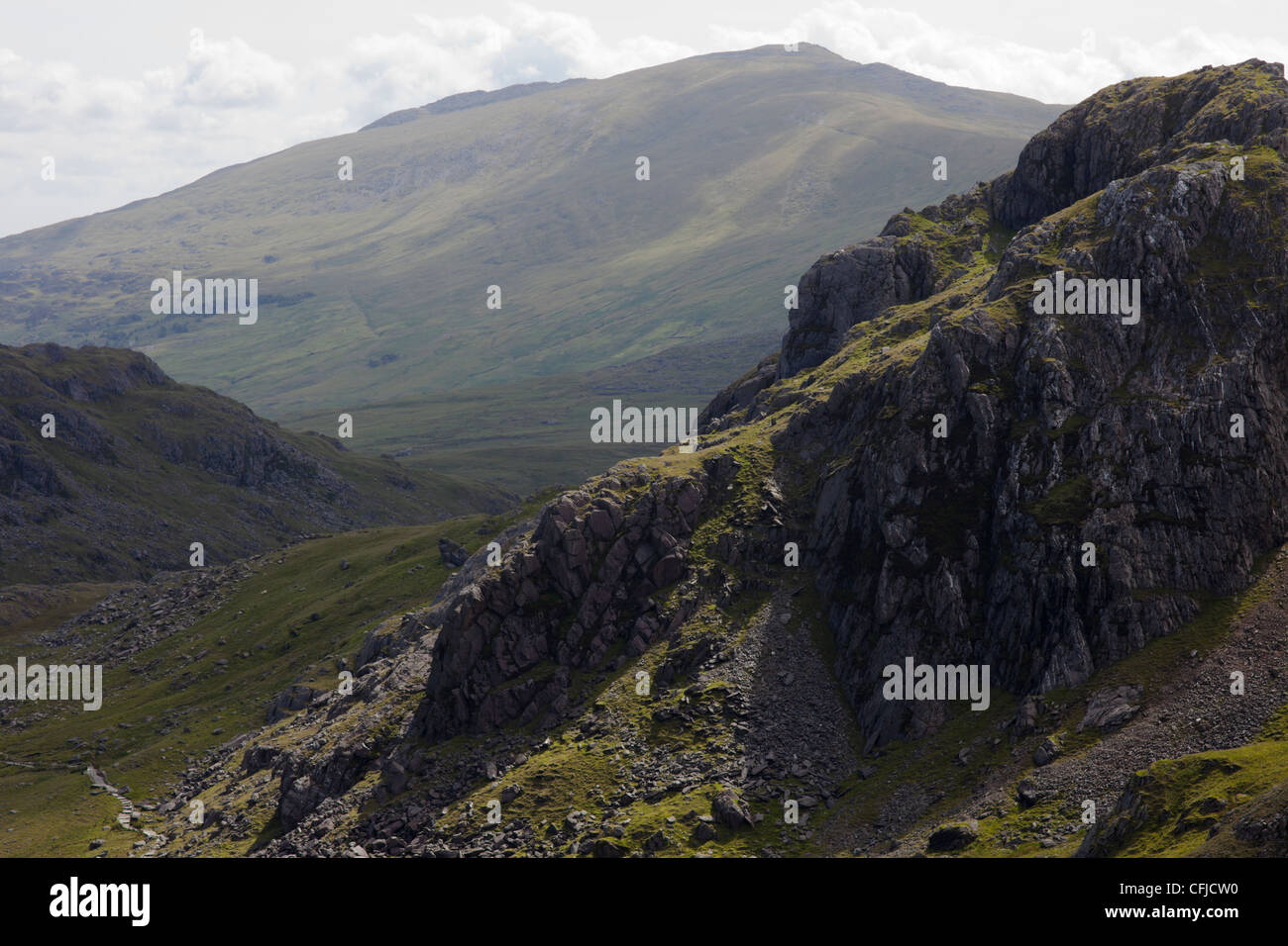 Vista sulla strada fino a Mt. Snowdon lungo la pista Pyg Foto Stock