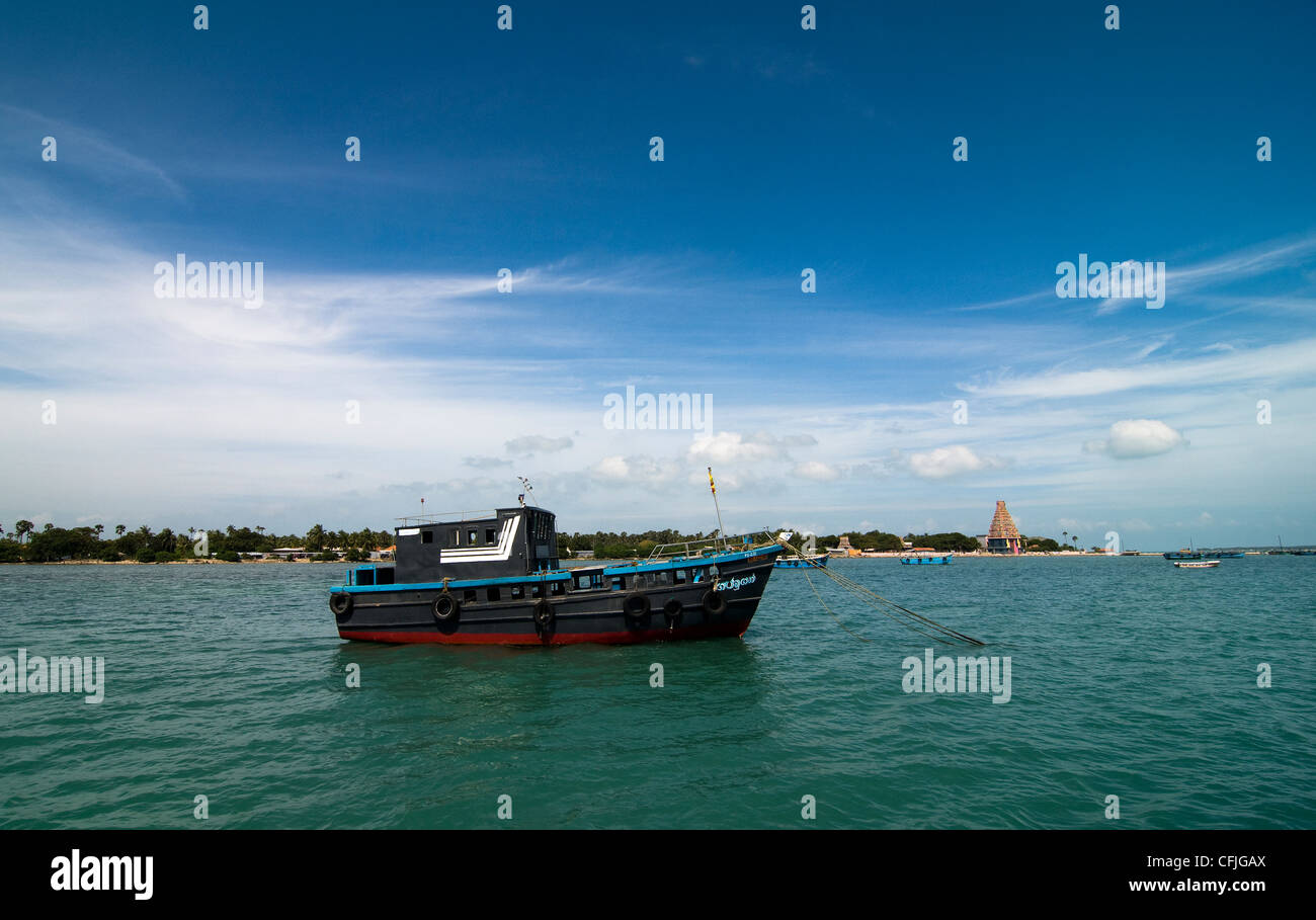 Un dello Sri Lanka barca marina vicino Nainativu isola a Jaffna, Sri Lanka Foto Stock