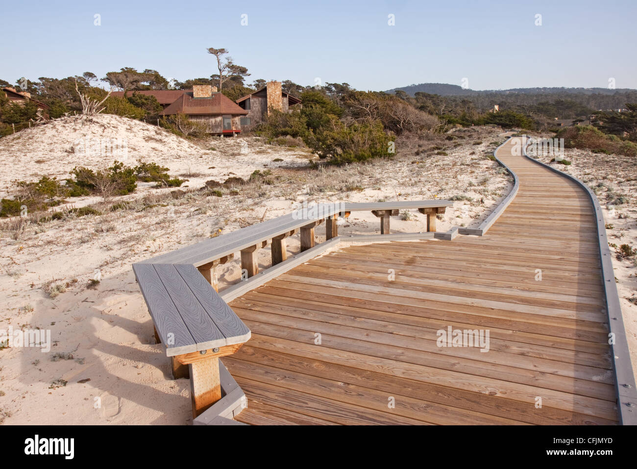 La passerella ed edifici in stato di Asilomar parco vicino Pacific Grove, California Foto Stock