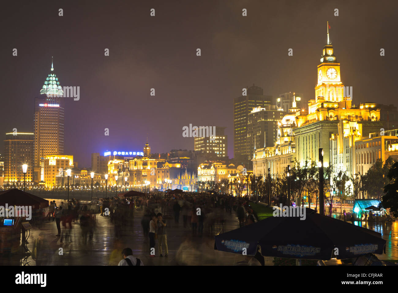 Il Bund di notte, Shanghai, Cina e Asia Foto Stock
