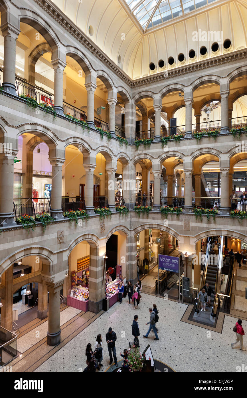 Il centro commerciale Magna Plaza, Amsterdam, Olanda Settentrionale, Paesi Bassi, Europa Foto Stock