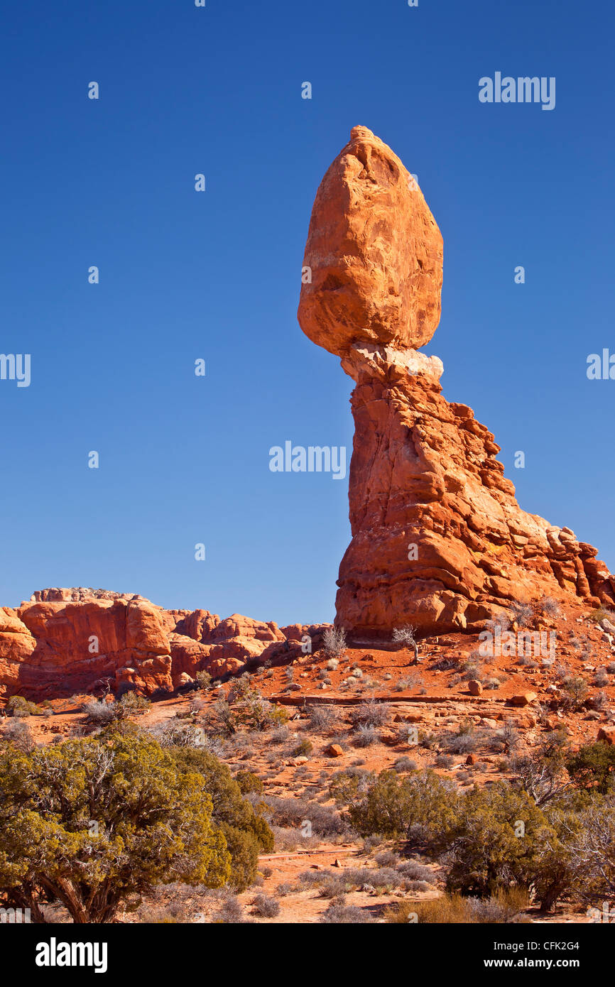 Roccia equilibrato, Arches National Park, Moab Utah, Stati Uniti d'America Foto Stock