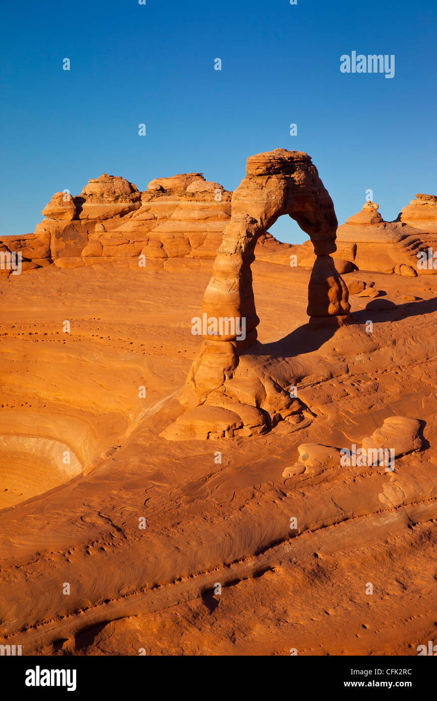 Tramonto sul Delicate Arch, Arches National Park, Moab Utah, Stati Uniti d'America Foto Stock