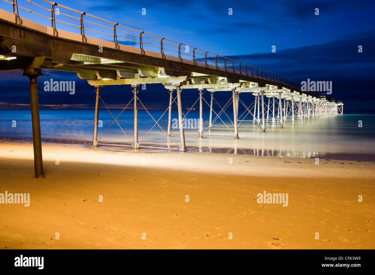 Il molo illuminato a Cambs, North Yorkshire Foto Stock