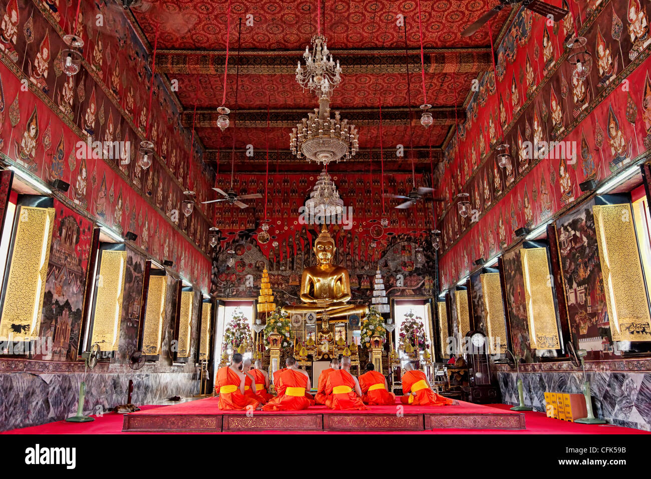 Ubosot (Preghiera Hall) di Wat Saket | Bangkok Foto Stock