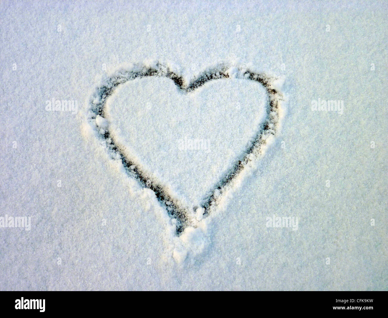 Cold hearted: un cuore nella neve Foto Stock