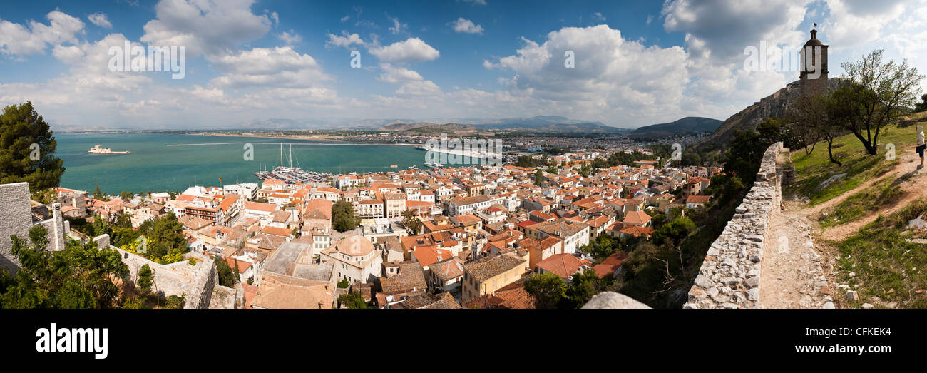 Vista di Nafplio, Peloponneso, Grecia, Europa Foto Stock
