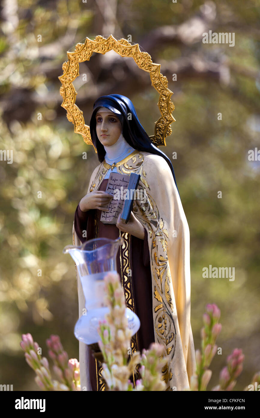 Statua di Santa Teresa, il Santo Patrono di La Cala de Mijas, Andalusia presso la Romeria Foto Stock