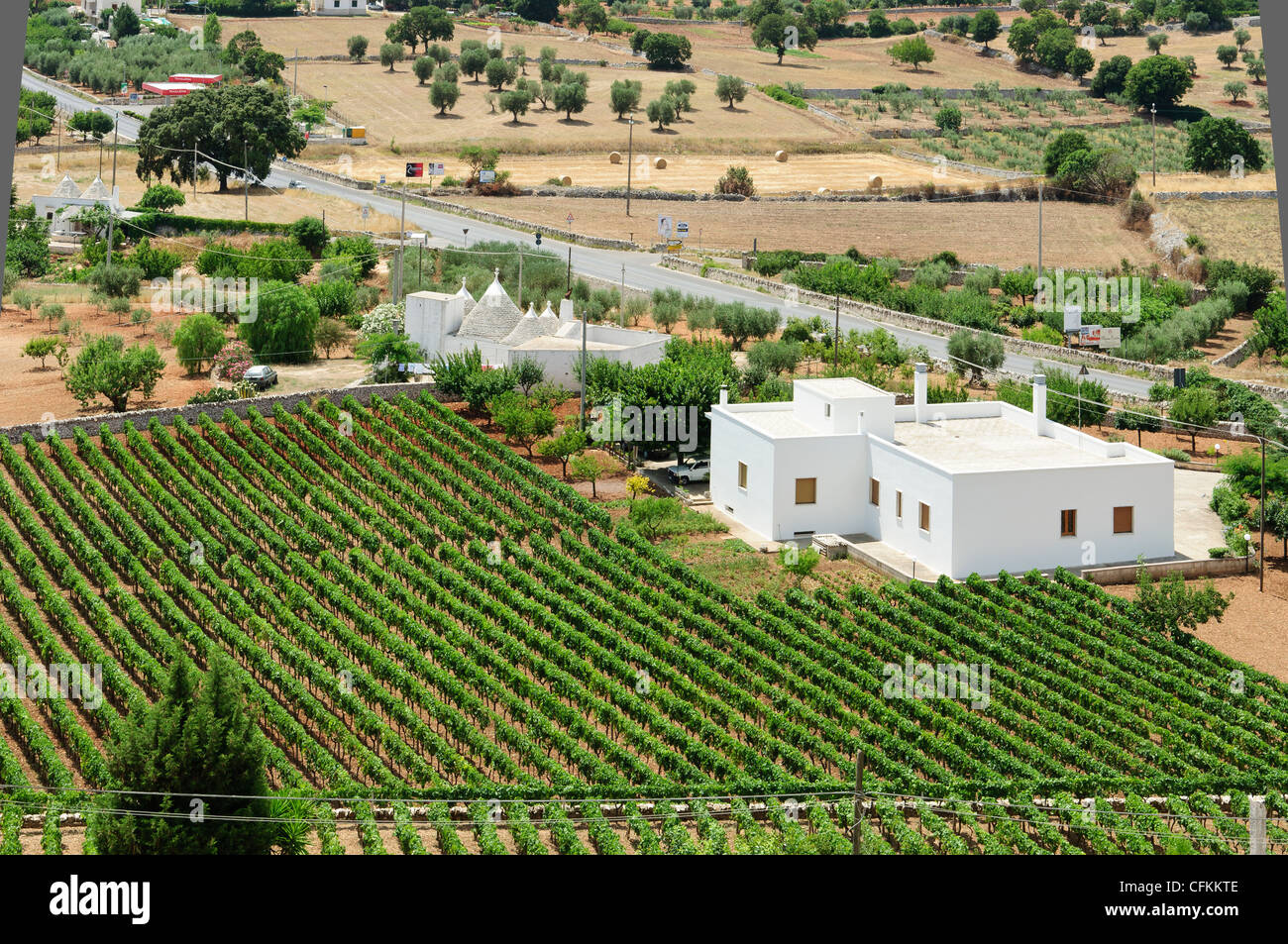 Paese mediterraneo withe case bianche. Foto Stock