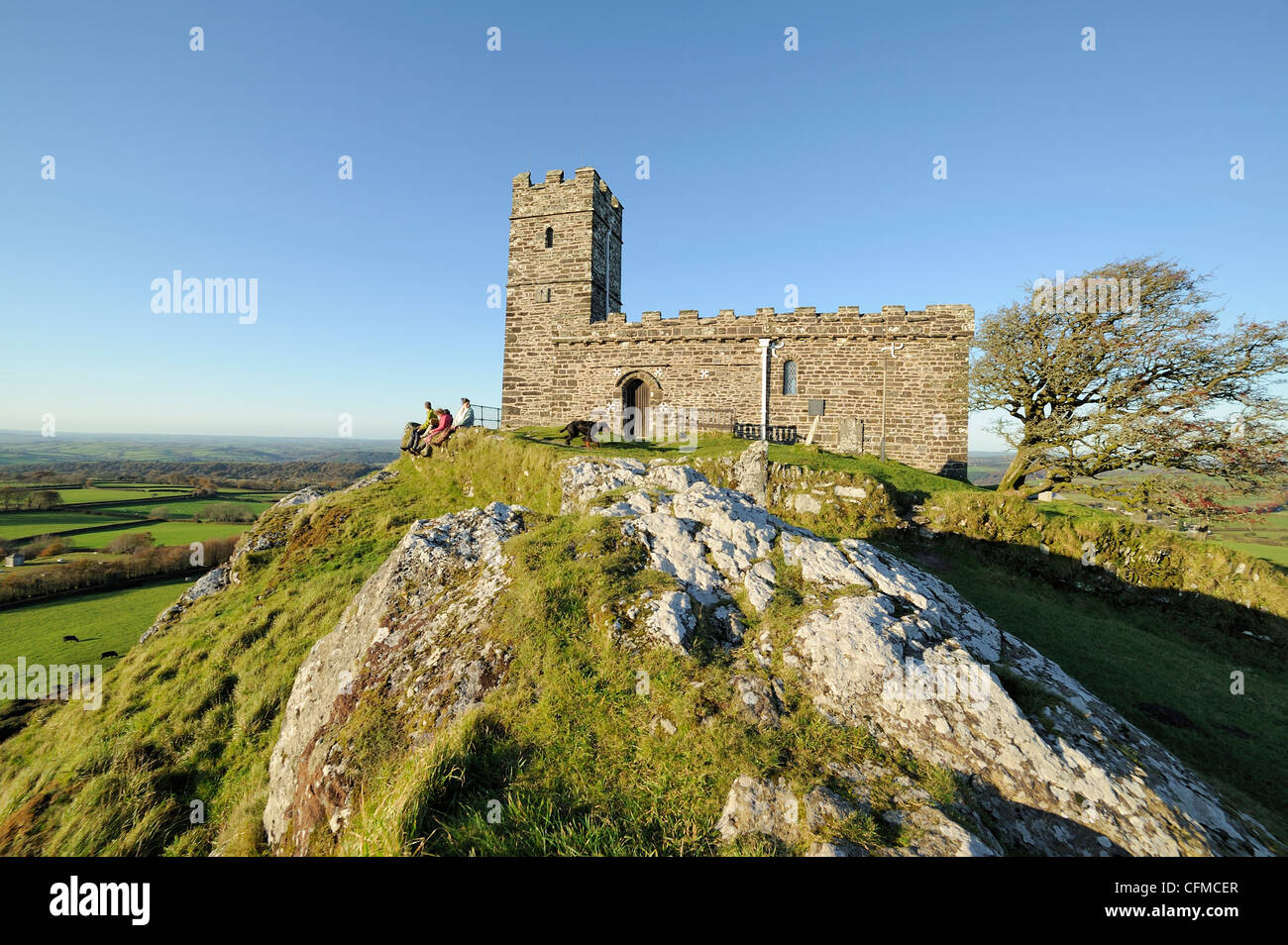 San Michele de Rupe chiesa, Brent Tor, Dartmoor Devon, Inghilterra, Regno Unito, Europa Foto Stock