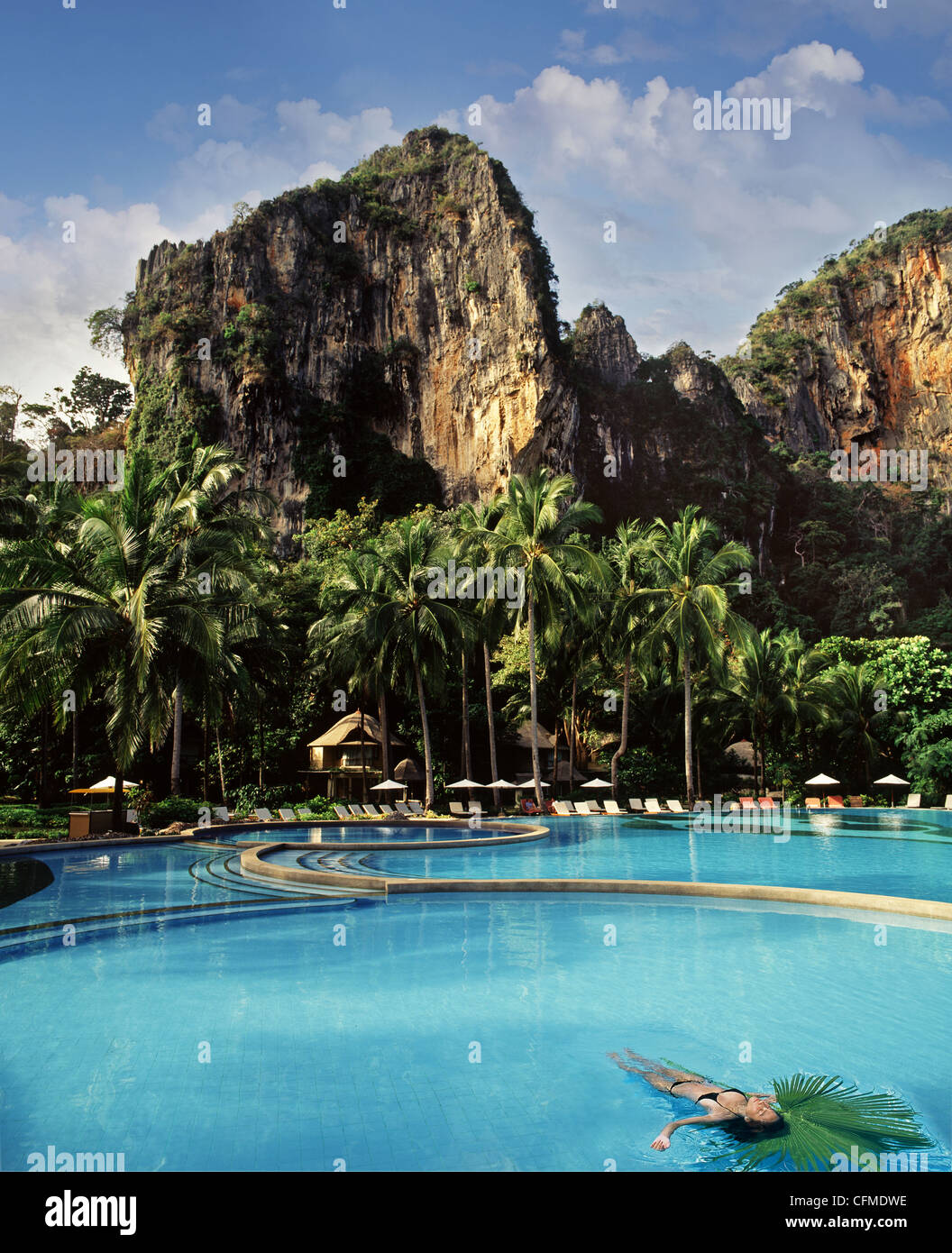 Piscina, il Rayavadee Resort Krabi, Thailandia, Sud-est asiatico, in Asia Foto Stock