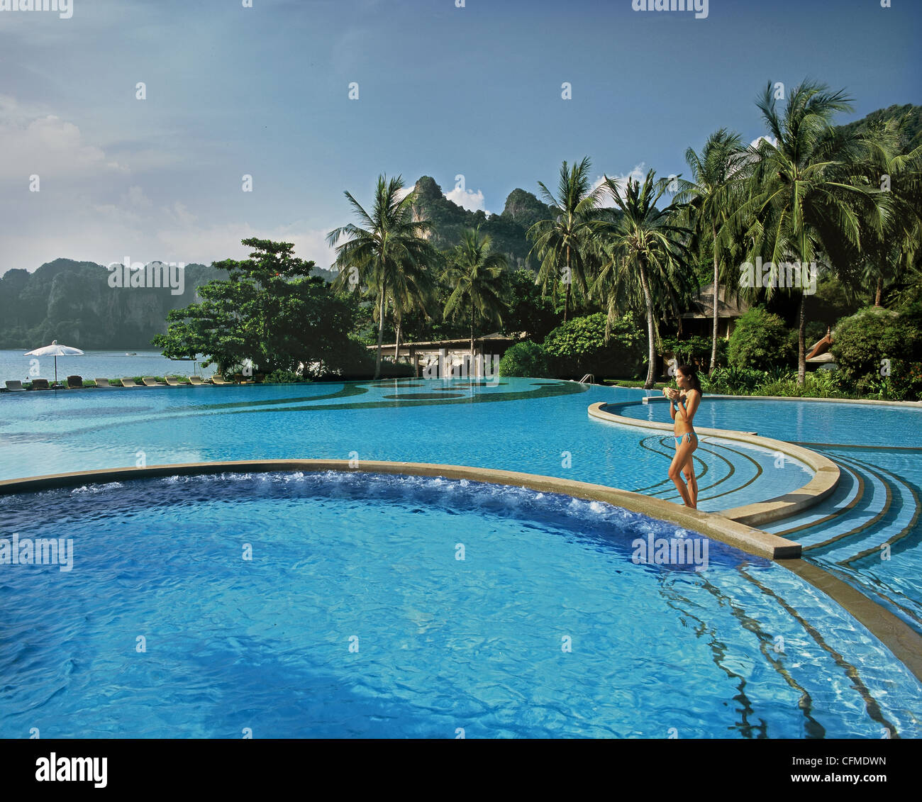 Piscina, il Rayavadee Resort Krabi, Thailandia, Sud-est asiatico, in Asia Foto Stock