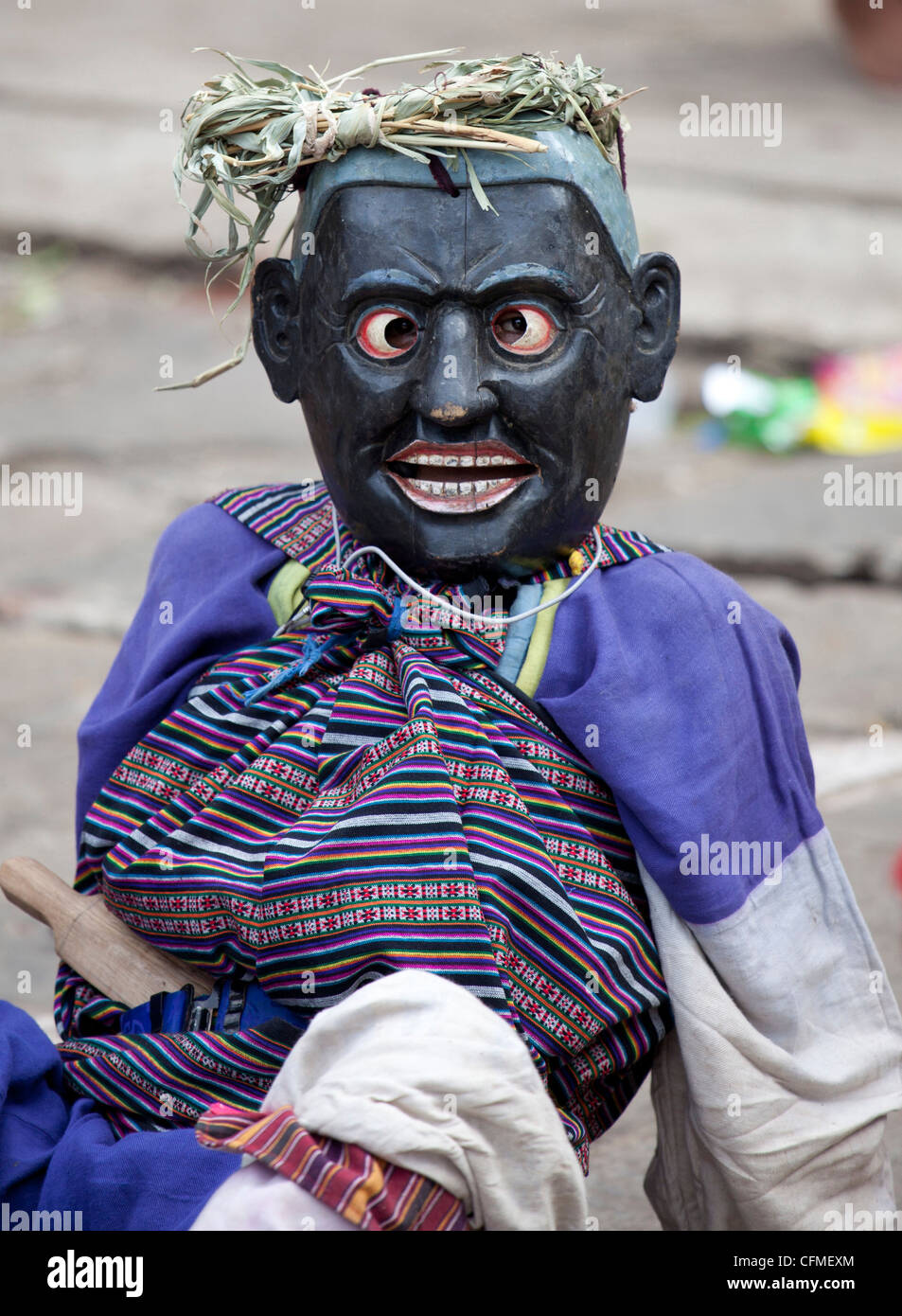 Monaco vestito come un clown, Wangdue Phodrang (Wangdi), Bhutan, Asia Foto Stock