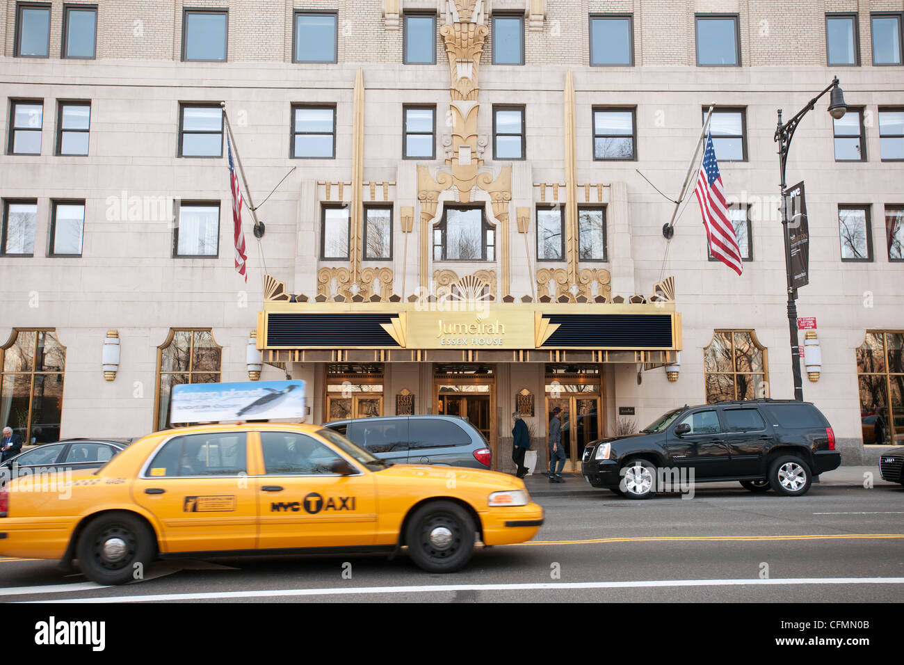 Il Jumeirah Essex House Hotel, costruito nel 1931, su Central Park South in New York Foto Stock