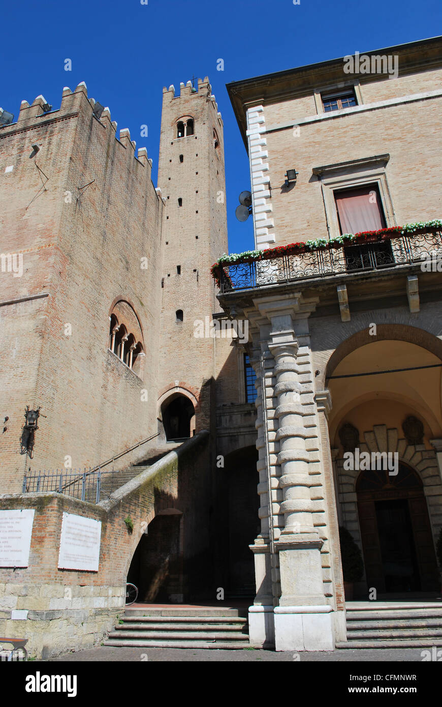 Piazza Cavour e Palazzo Ducale, Rimini, Emilia Romagna, Italia Foto Stock