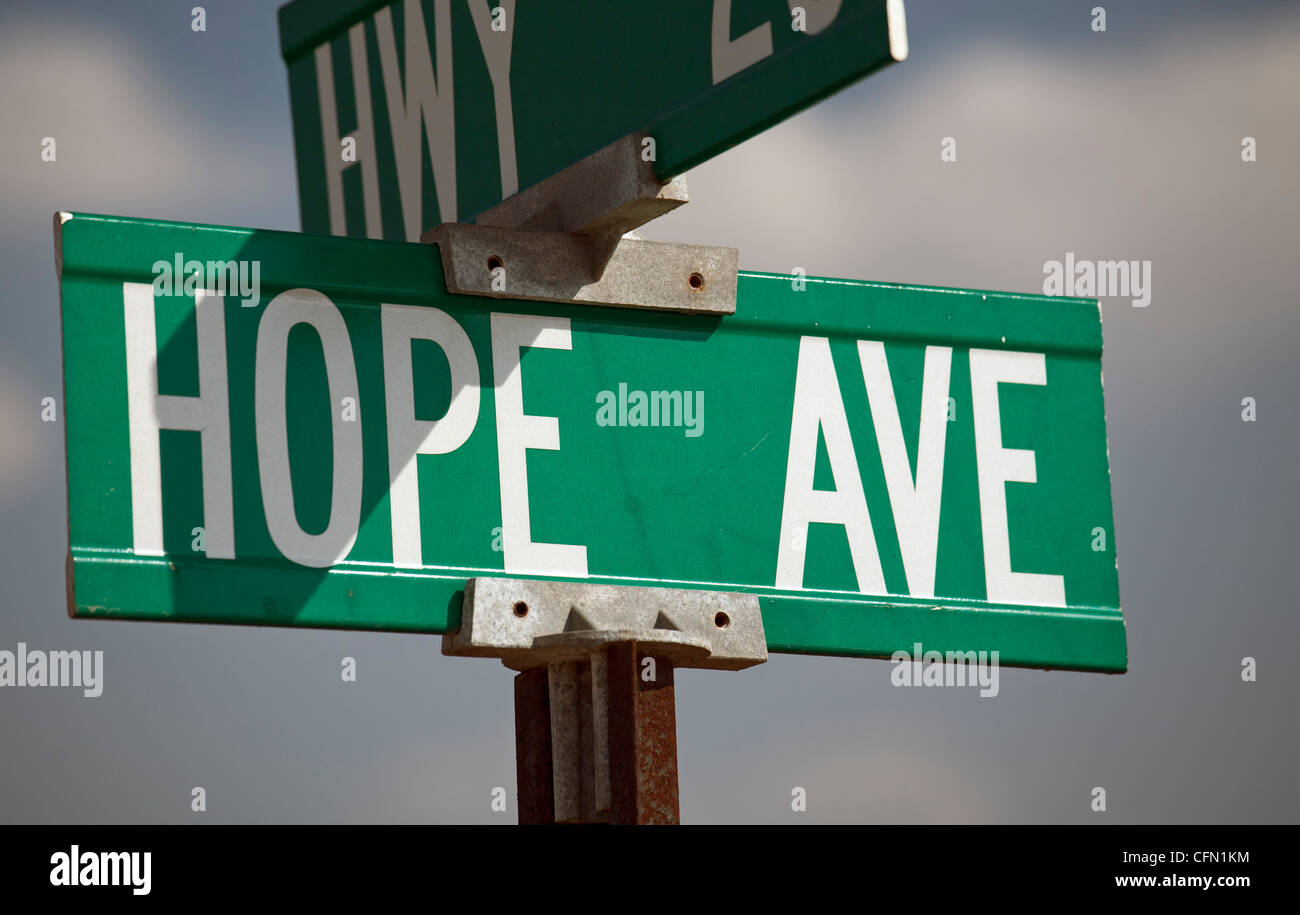 A sud della città di Sioux, Nebraska - strada segno di speranza Avenue. Foto Stock