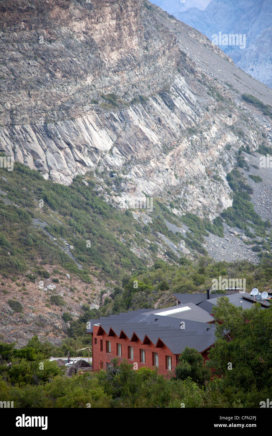 Puma Lodge, vicino al Parque Nacional del Río Los Cipreses, vicino al confine Argentina a sud di Santiago del Cile. Foto Stock