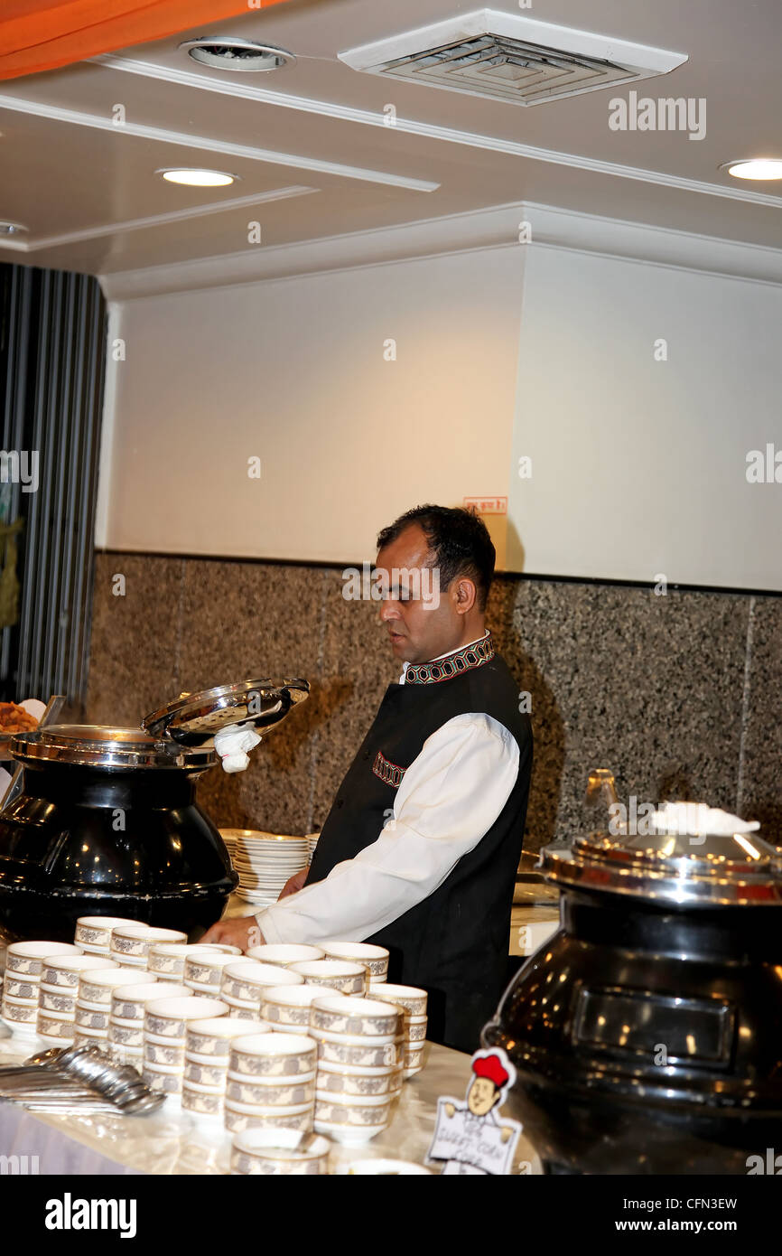 I camerieri nel ristorante Foto Stock