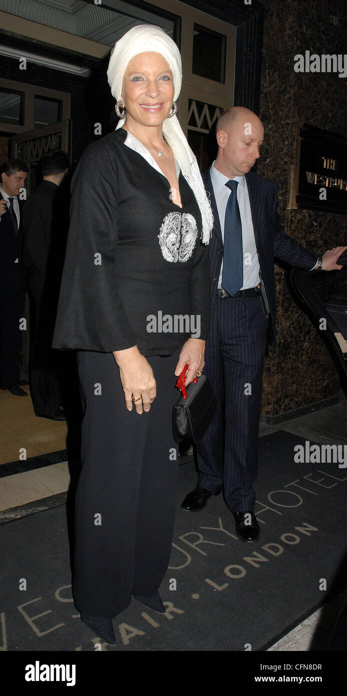 La Principessa Michael del Kent, a Stephane St Jaymes Couture Show tenutosi presso l'Hotel Wesbury, Bond Street. Londra, Inghilterra - 16.02.11 Foto Stock