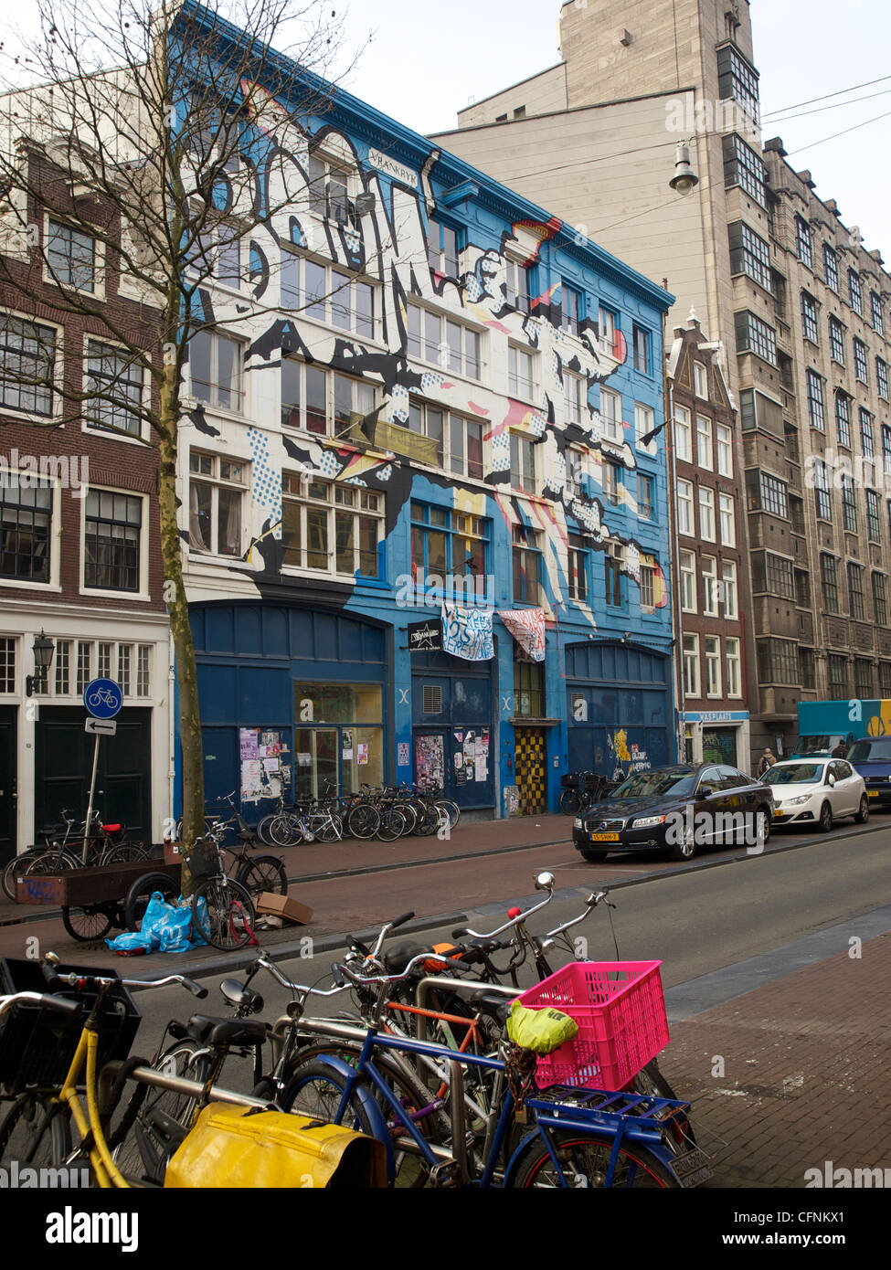 L'ultimo grande edificio olandese di movimento squatter, Vrankryk, Spuistraat, Amsterdam Paesi Bassi Foto Stock