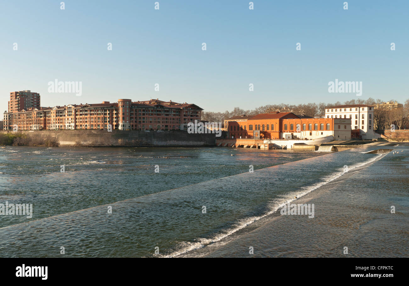 Toulouse, fiume Garonne, centro Bazacle Foto Stock