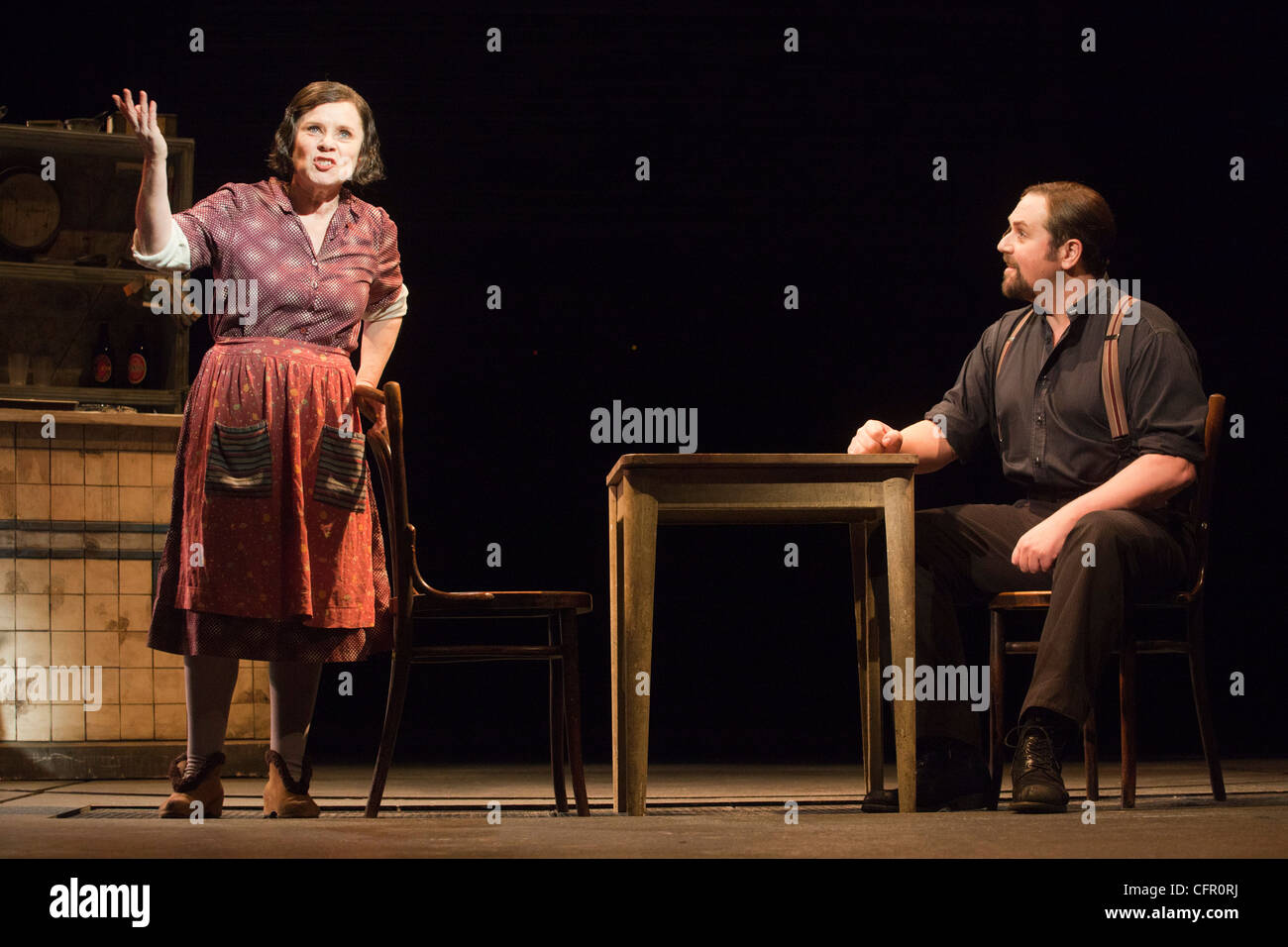 Sweeney Todd - Il barbiere demonio di Fleet Street, Adelphi Theatre, Strand, Londra interpretato da Michael Ball e Imelda Staunton Foto Stock