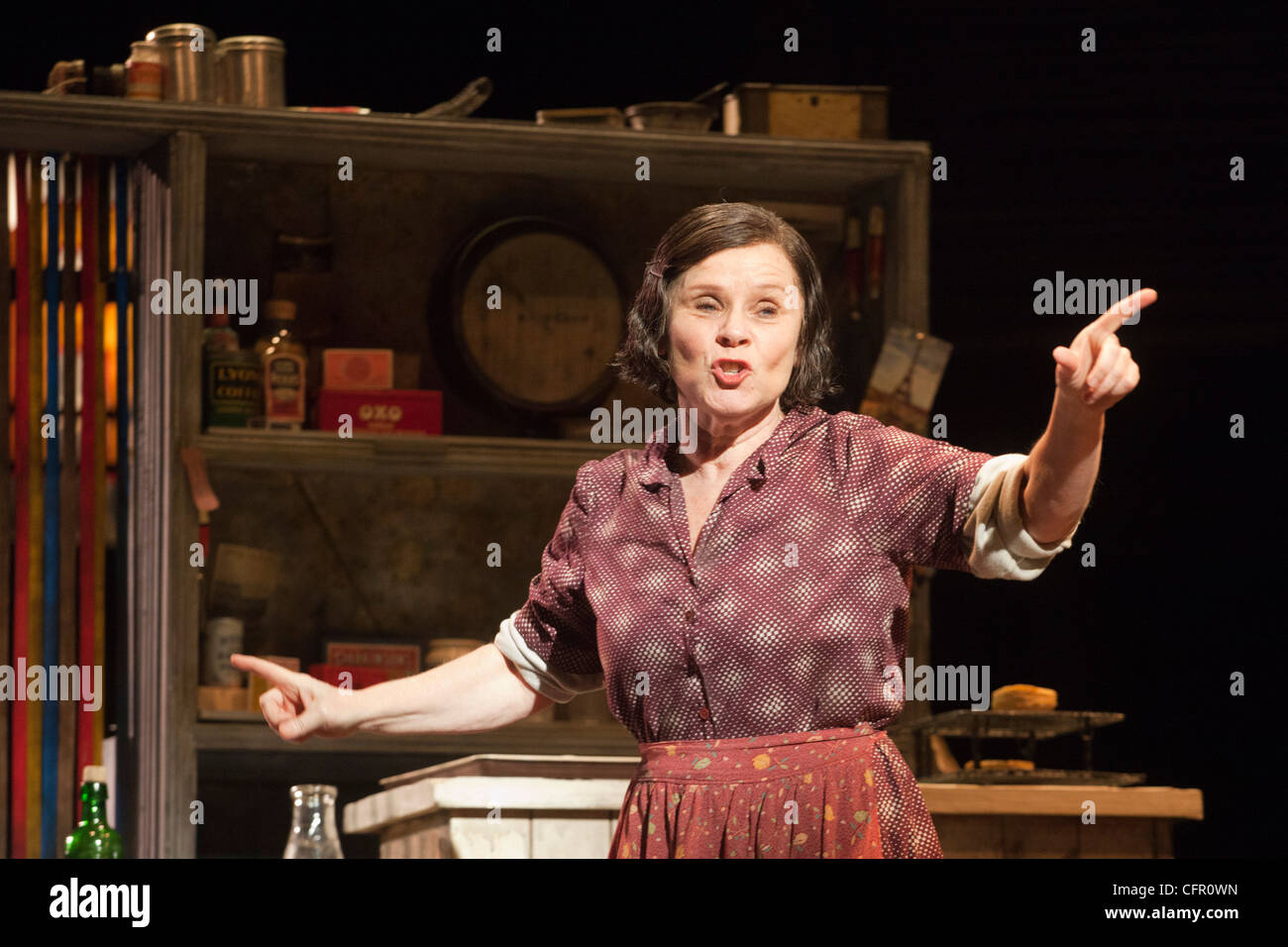 Sweeney Todd - Il barbiere demonio di Fleet Street, Adelphi Theatre, Strand, Londra starring Imelda Staunton Foto Stock