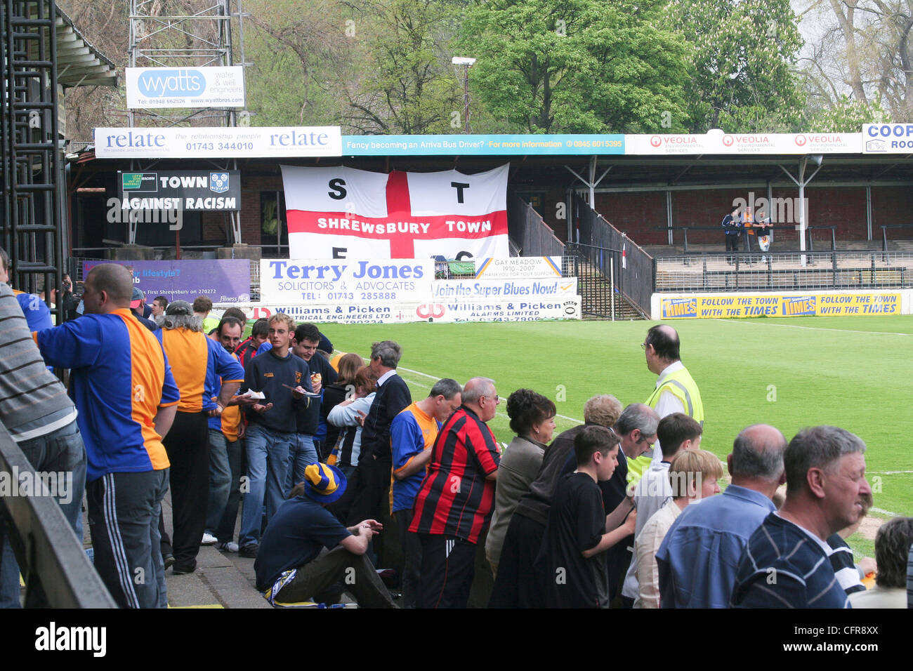 Per gli appassionati di calcio a Shrewsbury Town Football Club - Gay Prato Foto Stock