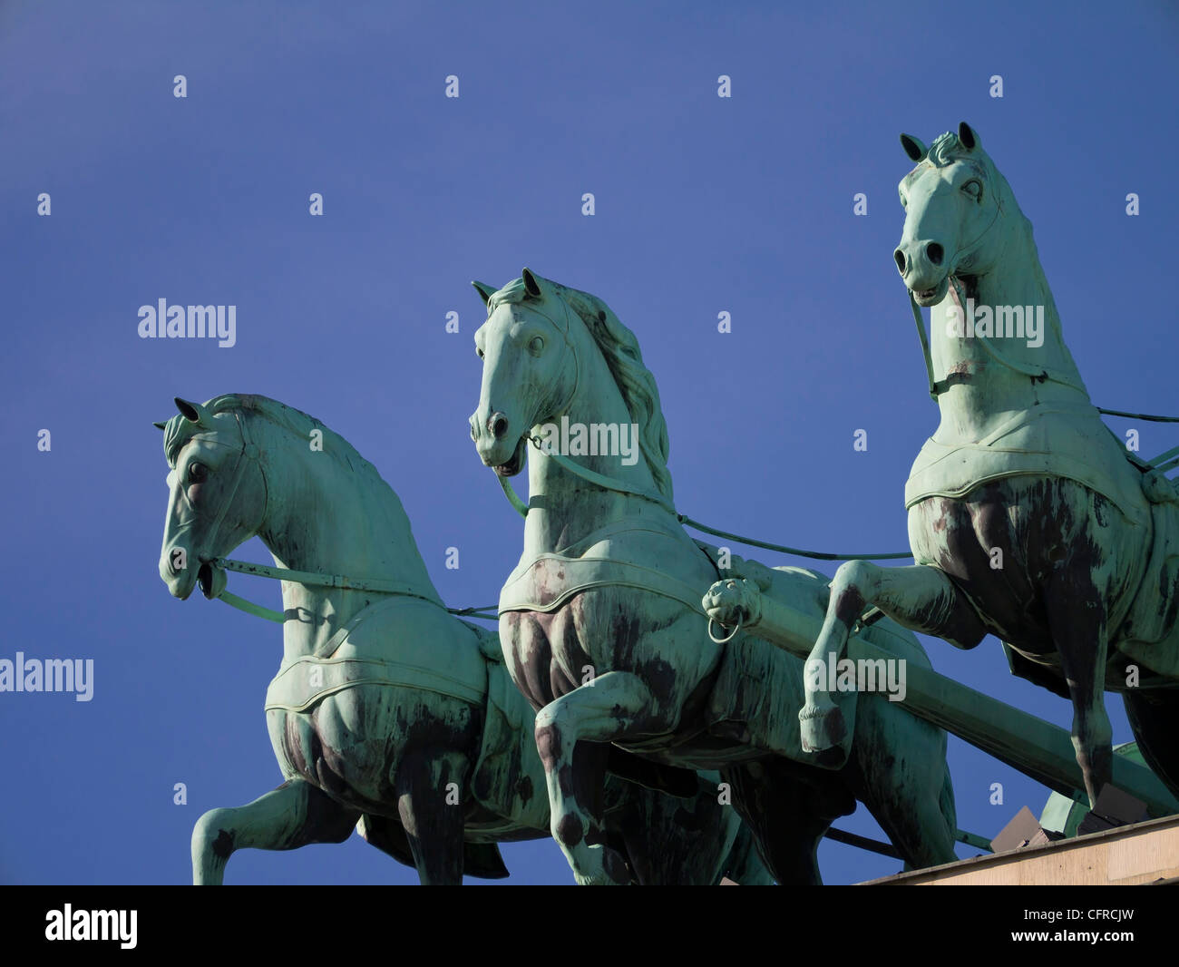 Dettaglio della quadriga (quattro carrozza a cavalli) statua sulla Porta di Brandeburgo, Berlino Germania. Foto Stock