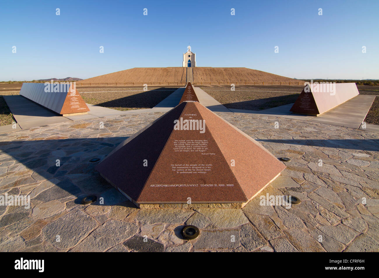 Felicity, inteso come un monumento all'umanità, è stato creato da Jacques-Andre Istel nel sud-est della California. Foto Stock