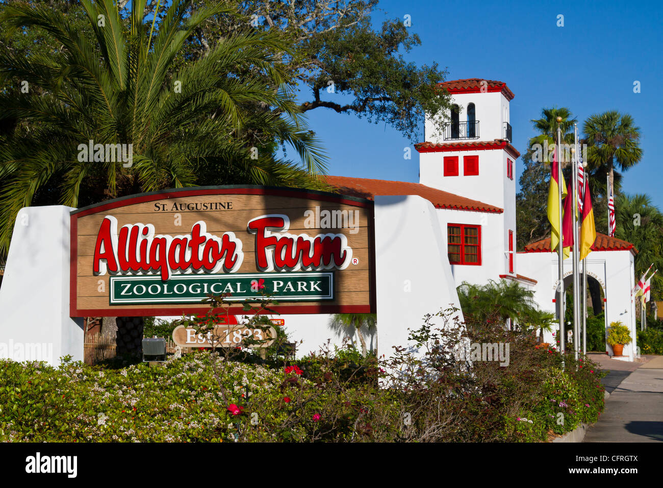 Il segno di ingresso presso la fattoria di alligatore e bird rookery in Sant'Agostino, Florida, Stati Uniti d'America. Foto Stock