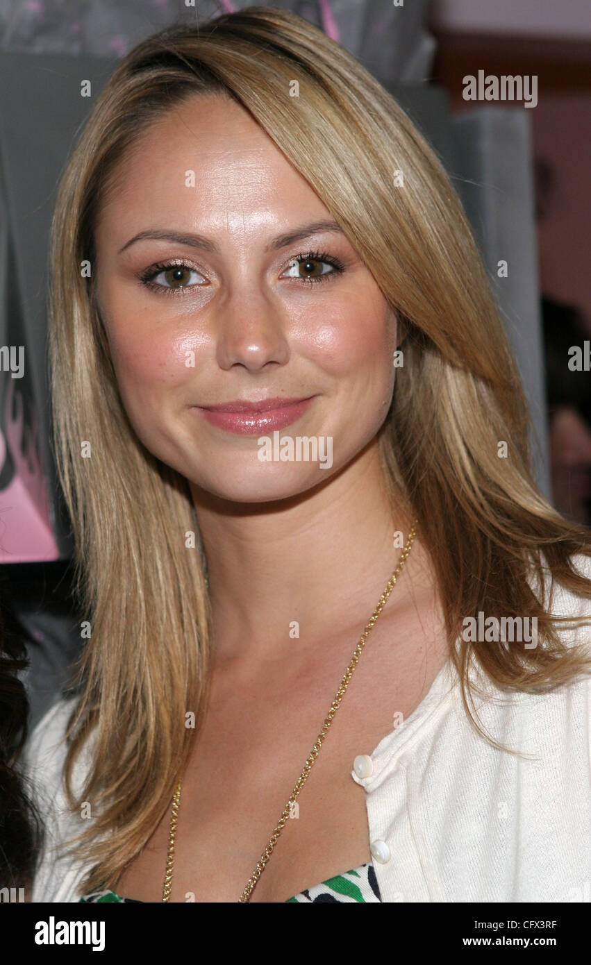Mar 21, 2007 - Beverly Hills, CA, Stati Uniti d'America - attrice Stacy Keibler al Lisa Kline Beverly Hills Boutique celebrazione. (Credito Immagine: © Marianna giorno Massey/ZUMA Press) Foto Stock