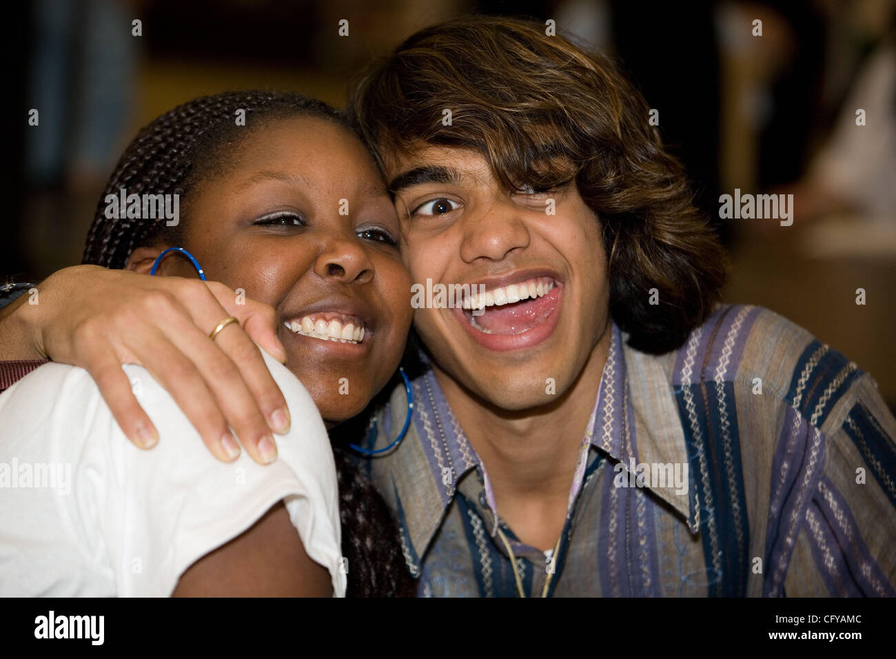 American Idol concorrente Sanjaya Malakar ritorna alla casa del Federal Way,WA. Egli è accolto con un benvenuto heros. Da stazioni radio locali, al Sindaco della città Michael Park. Giovani e vecchi girare fuori per cercare di intravedere il 'star'. Quando viene chiesto di specificare chi ha avuto l'idea di inserire l'idolo americano. Sanja Foto Stock