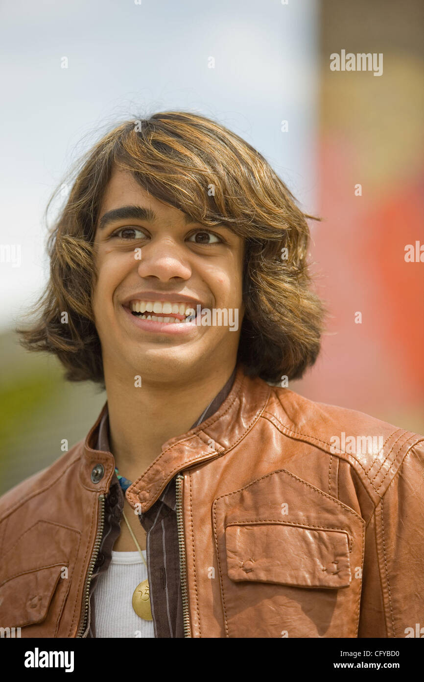 American Idol Sanjaya Malakar, fa la sua prima comparsa in Seattle dopo essere stato votato fuori. Sanjaya mostrato fino a Seattle Center, casa degli Space Needle a firmare autografi e scattare fotografie con ventole. Egli aveva un deludente giro, rispetto al suo aspetto nella sua città natale di Federal Way,W Foto Stock