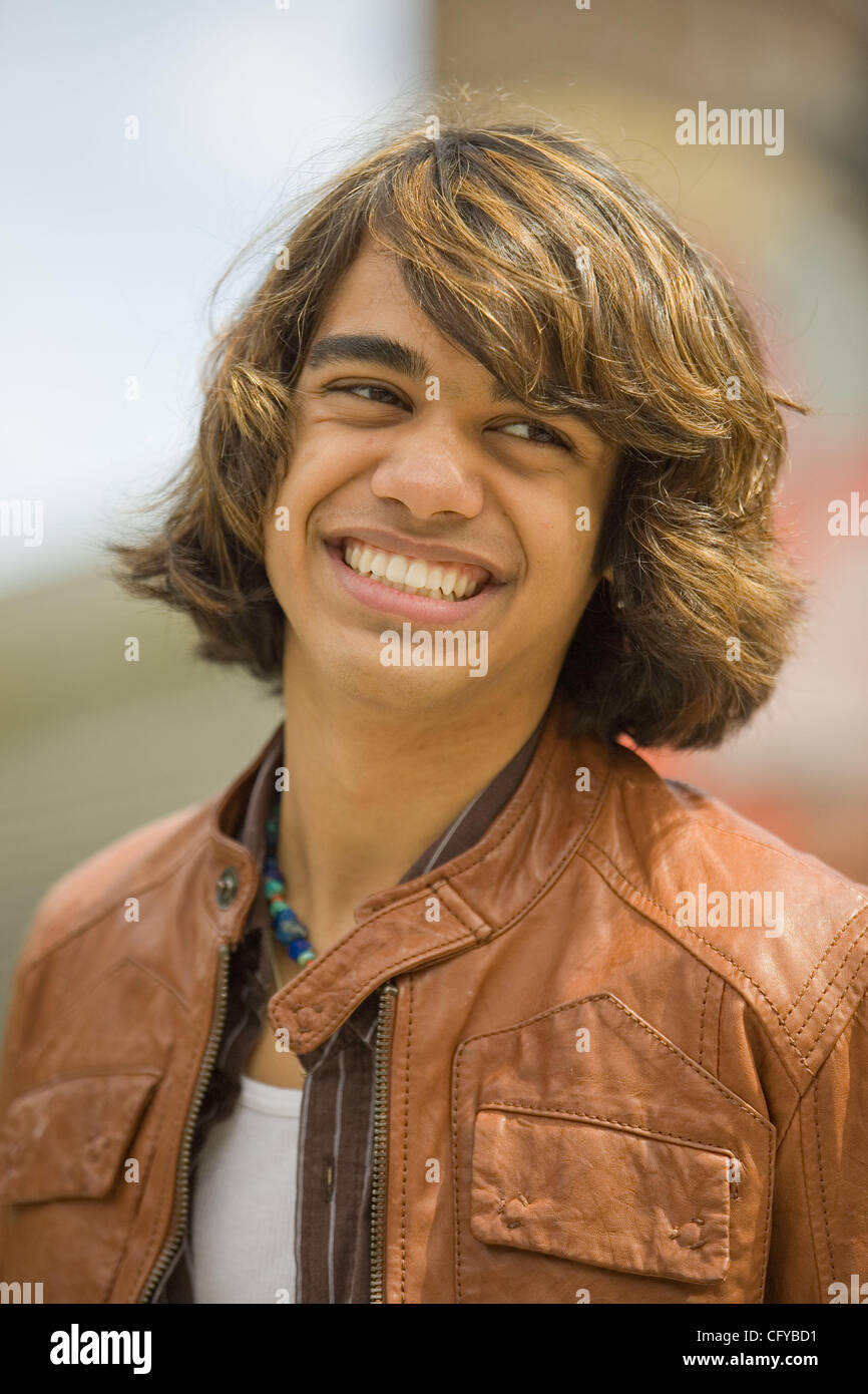 American Idol Sanjaya Malakar, fa la sua prima comparsa in Seattle dopo essere stato votato fuori. Sanjaya mostrato fino a Seattle Center, casa degli Space Needle a firmare autografi e scattare fotografie con ventole. Egli aveva un deludente giro, rispetto al suo aspetto nella sua città natale di Federal Way,W Foto Stock